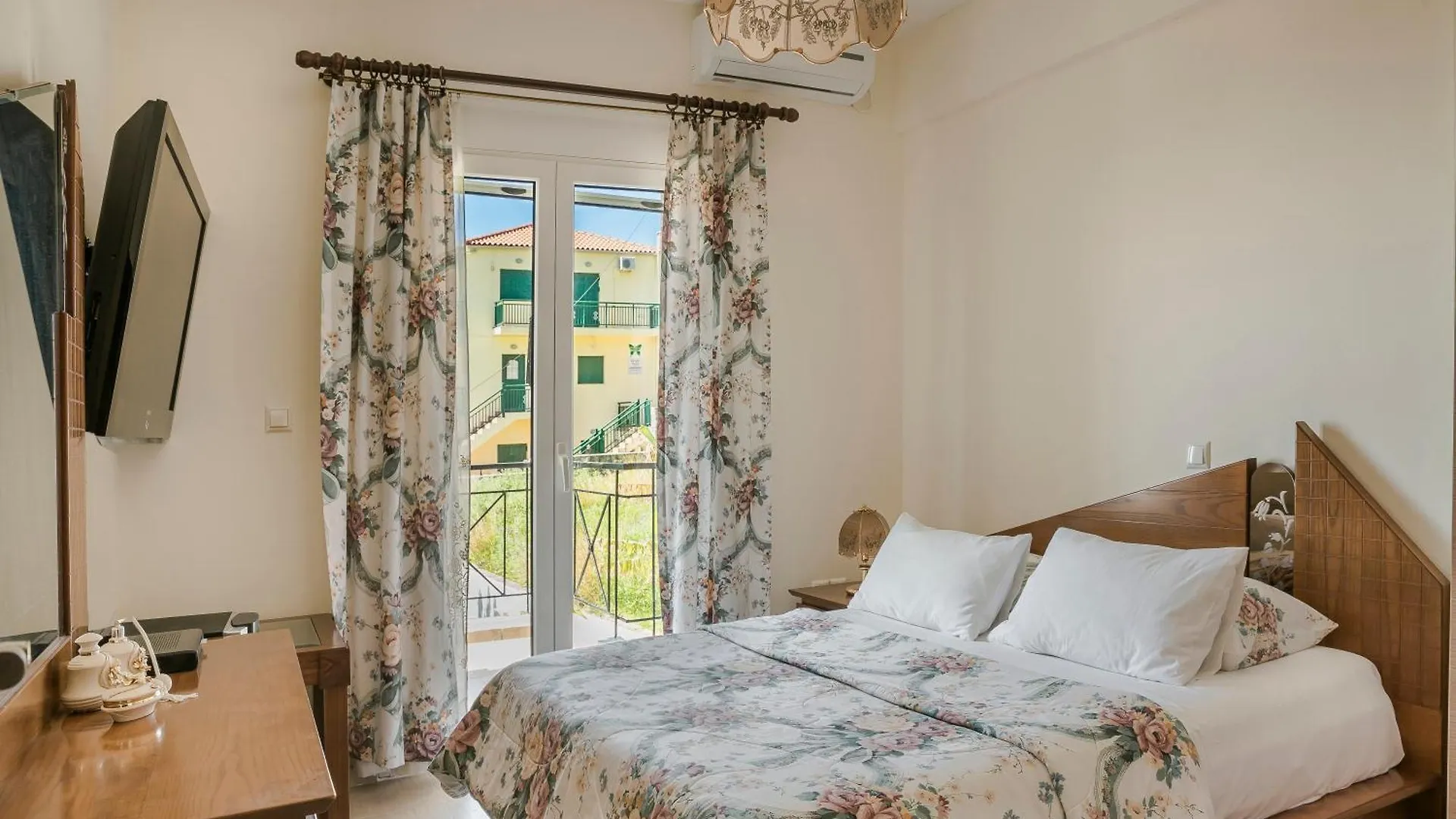 Villa Evita Ratzaklíon